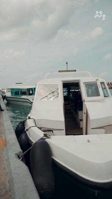 ކެޕްޓަނުންނަށް އޮންބޯޑް ސާވިސް ތަމްރީނު ދިނުން