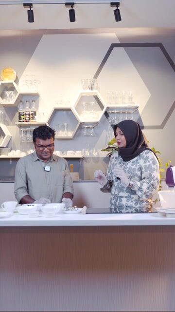 މިހާރު ބަދިގެ: ކުކީސް އެންޑް ކްރީމް ޕައި; ޝެފް މުމީތު ހުއްޓުނީ އެންމެ ބޭނުންވާ ހިސާބުގައި