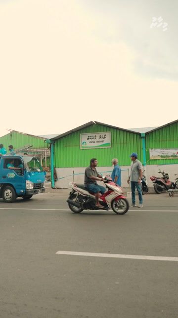 ބޭރު މަގުގެ ޕޭވްމަންޓް ނިންމަން ލޯކަލް މާރުކޭޓު ހުސްކުރުން