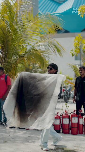ކެޕްޓަނުންނަށް ފަޔަ ސޭފްޓީގެ ތަމްރީނު ދިނުން